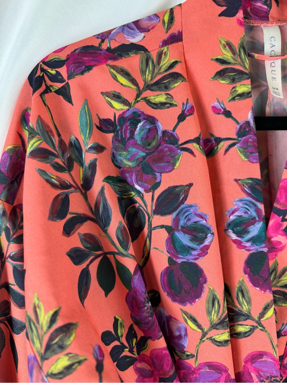 Cacique Coral Robe With Bell Sleeves in Size 14/16 D16 - Picture 2 of 12